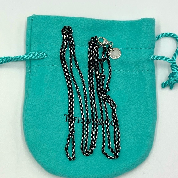Tiffany & Co. necklace - Picture 3 of 4